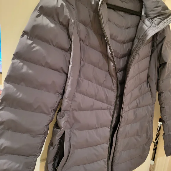 Women's Gray Puffer Jacket - Picture 3 of 13